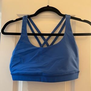 Women Lululemon energy bra size 8